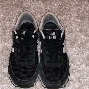501 New Balance sneakers